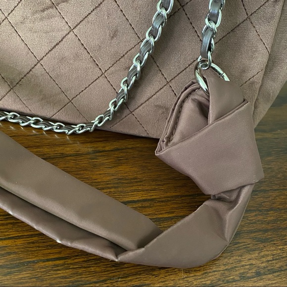 SALE | *FLAW Velour Brown Quilted Flap Chain Bag Convertible Velvet Crossbody - Picture 9 of 9